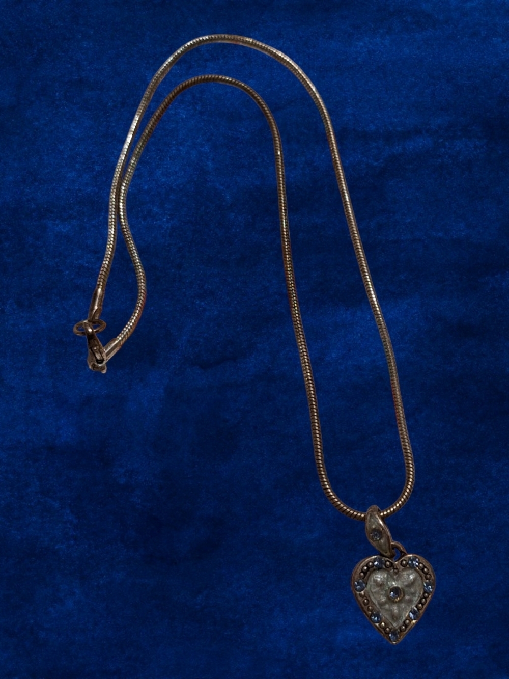 Vintage Heart Pendant Necklace in Gold with Accent Stones - Women Jewelry